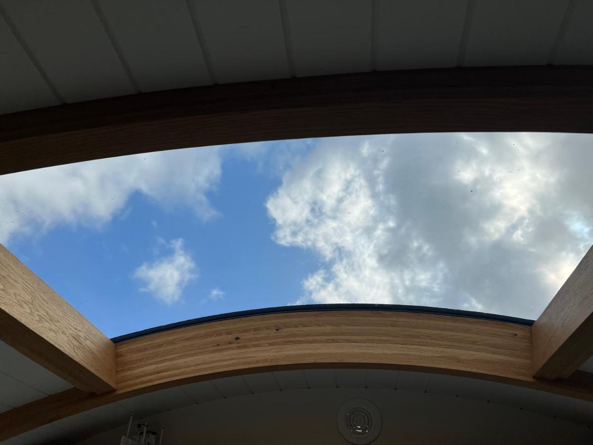 Toms Hut And Robins Rest Shepherd Huts Near Wadebridge Exterior foto